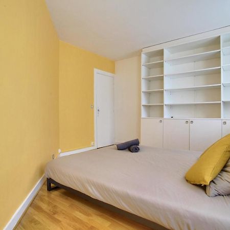 2 Bedrooms Tour Eiffel Breteuil Paris Exteriör bild